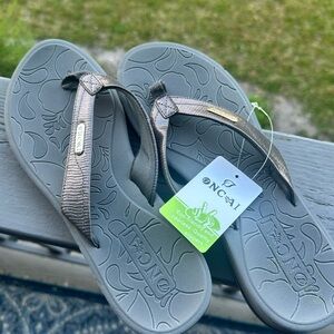 NWT - Gray Flip Flops